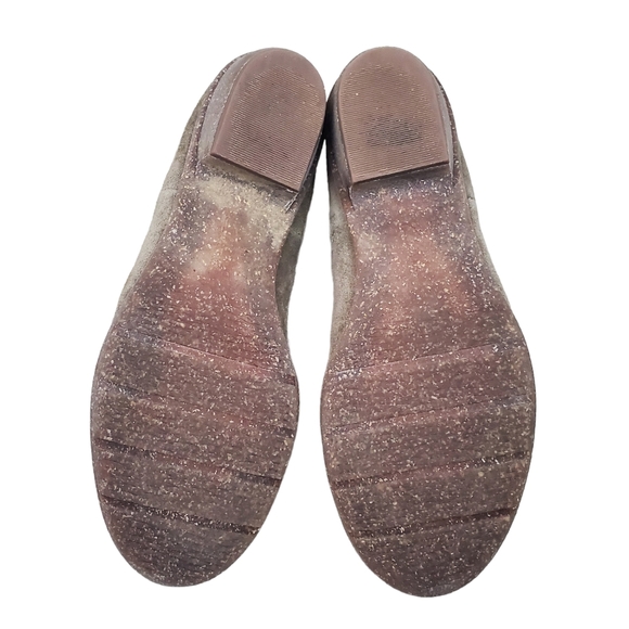 Clarks Artisan Wilrose Jade Olive Taupe Suede Leather Boots Size 8.5 - Picture 10 of 11